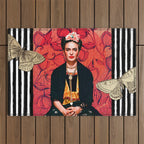 Frida enamorada Outdoor Rug Gallery Image 1