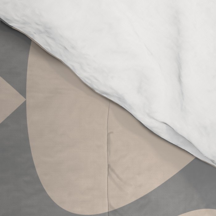 Plectrum Pattern in Putty and Gray Comforter Gallery Image 4
