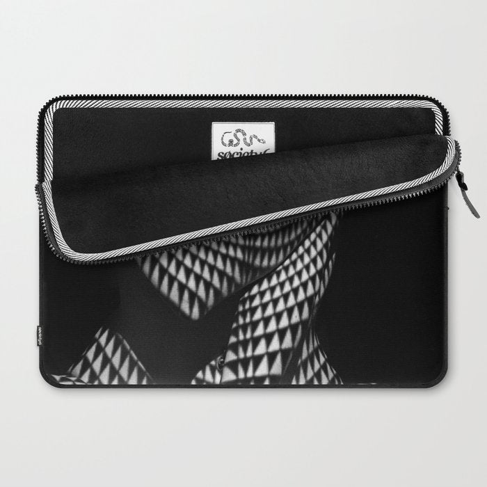 0622-JAL Heart Shape Pattern on Breasts and Nude Body Abstracted by Optical Patten Laptop Sleeve Gallery Image 2