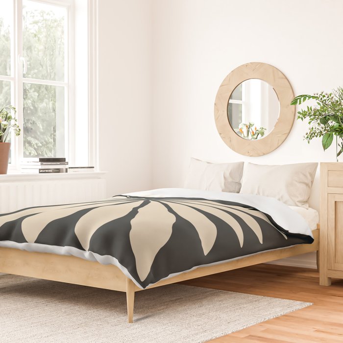 Star Leaf: Noir Duvet Cover Gallery Image 2