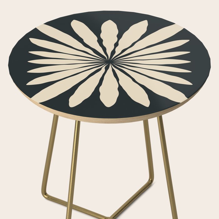 Star Leaf: Noir Side Table Gallery Image 2