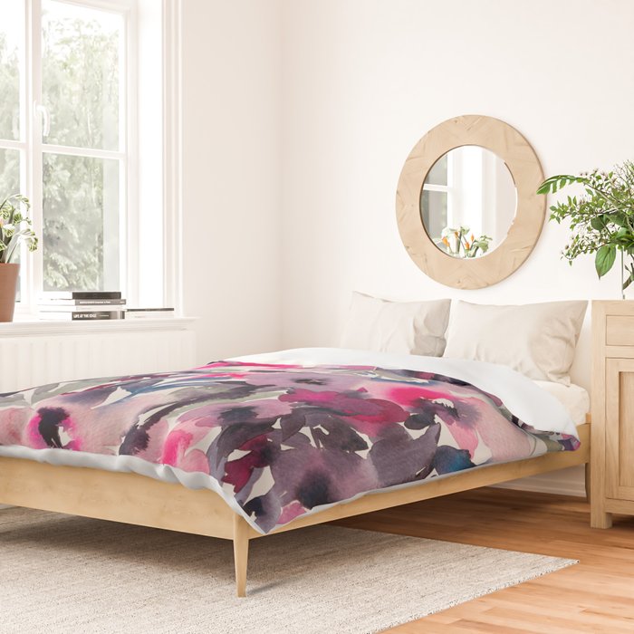 Sue V Duvet Cover Gallery Image 2