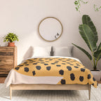Self grooming cat Comforter Gallery Image 3
