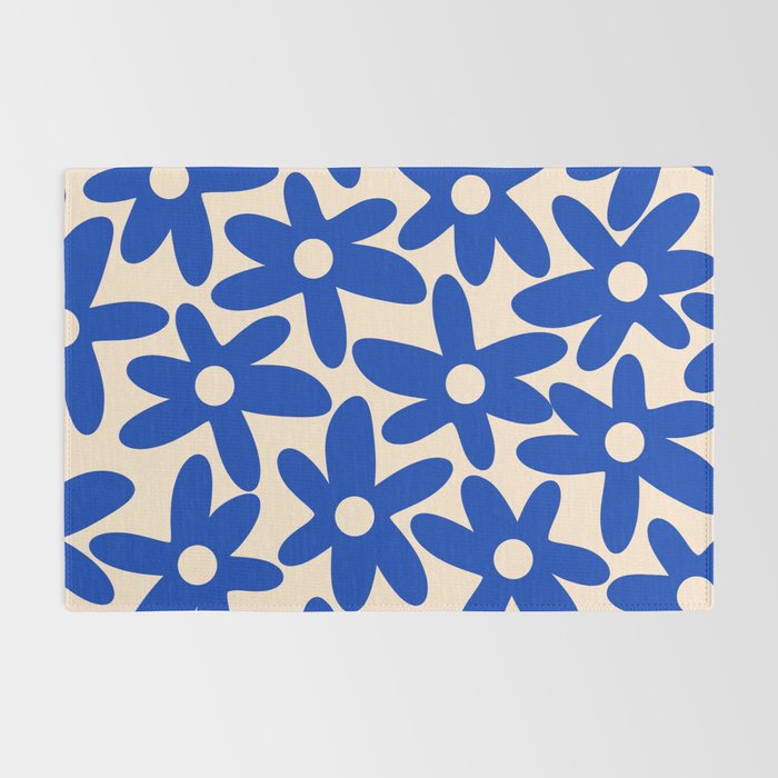 Daisy Time Retro Floral Pattern in Bright Blue and Cream Rug Gallery Image 2
