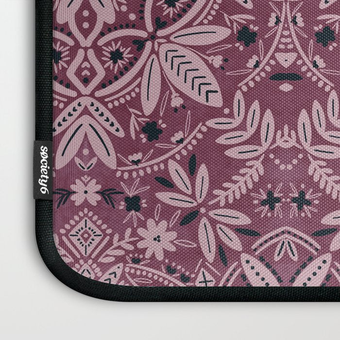 Chic Nature Charm Laptop Sleeve Gallery Image 3