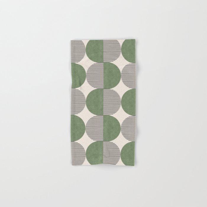Semicircle Stripes - Green Bath Towel Gallery Image 1
