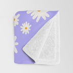 Daisy Pattern Throw Blanket Gallery Image 3
