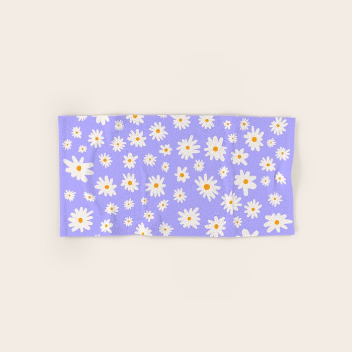 Daisy Pattern Bath Towel Gallery Image 1