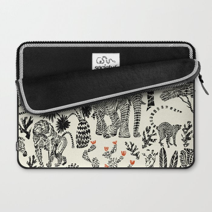 Wildlife Safari black ´n white Laptop Sleeve Gallery Image 2