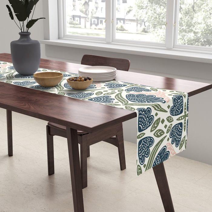 Seed to Bloom Summer Table Runner Gallery Image 2