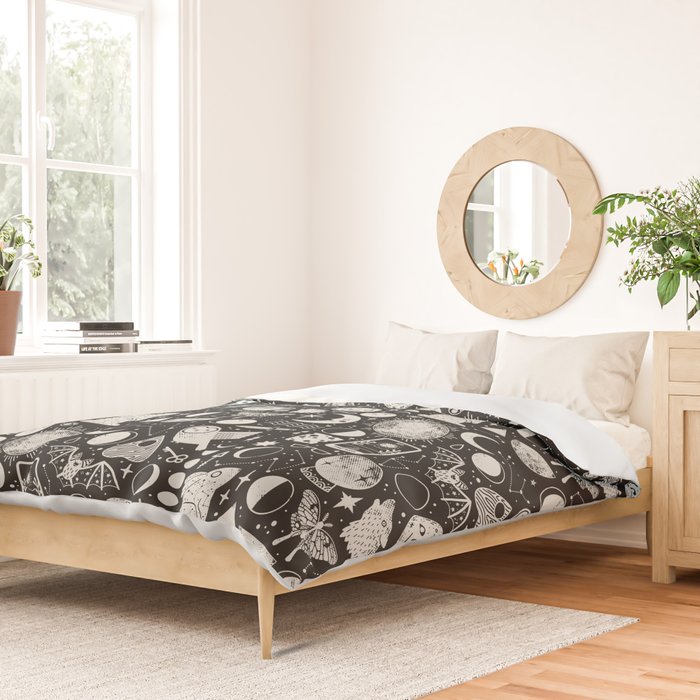 Lunar Pattern: Eclipse Duvet Cover Gallery Image 2