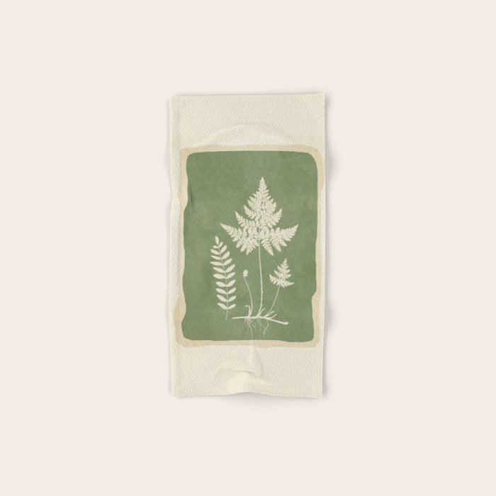 Leaf Design 16 Bath Towel Gallery Image 1