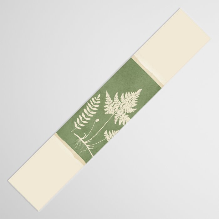 Leaf Design 16 Table Runner Gallery Image 3