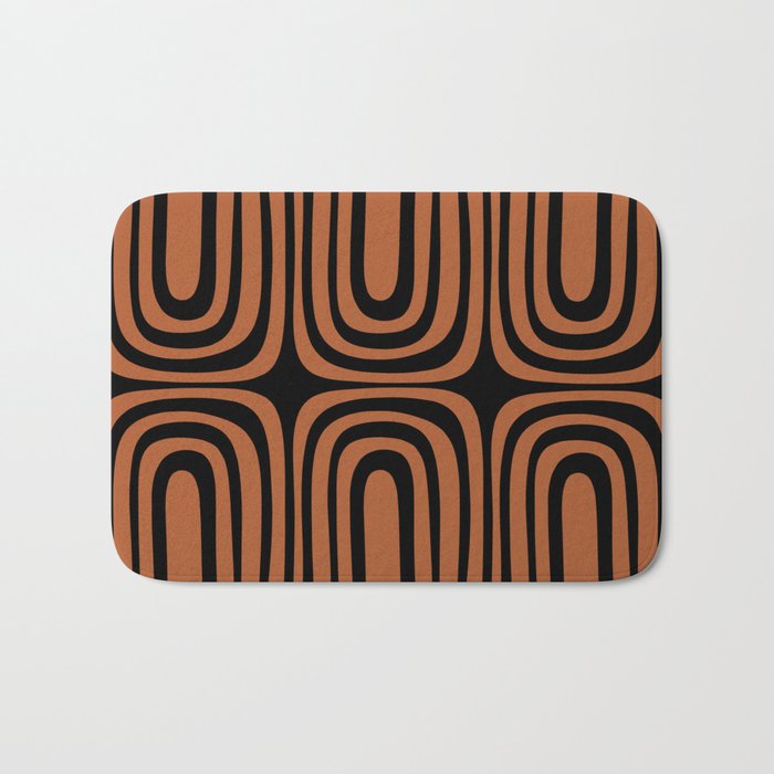 Midcentury Modern Rust and Black Confaab Abstract Pattern Bath Mat Gallery Image 1