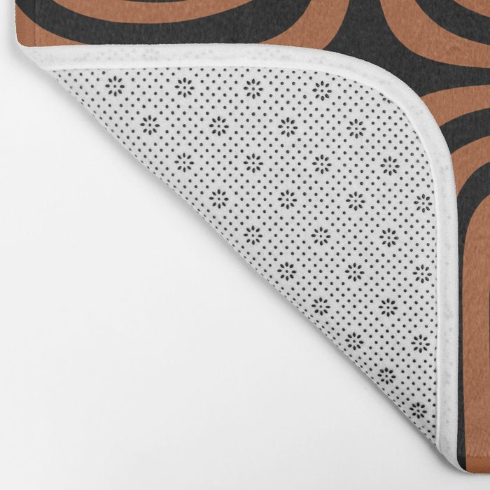 Midcentury Modern Rust and Black Confaab Abstract Pattern Bath Mat Gallery Image 2