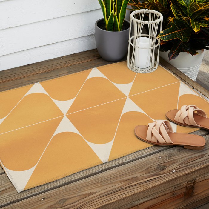 Minimalist 125 Outdoor Rug Gallery Image 2