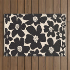 Black and White Retro Daisy Outdoor Rug Gallery Image 1