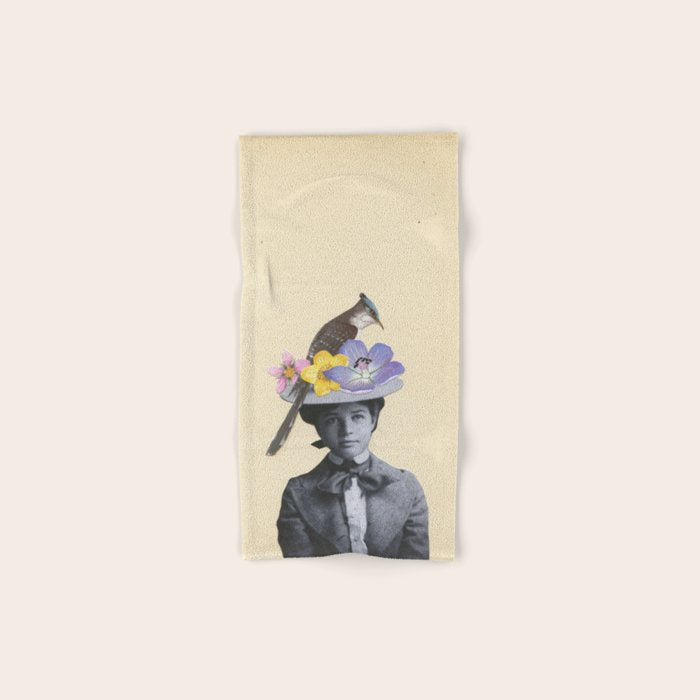 Cuckoo Bath Towel Gallery Image 1
