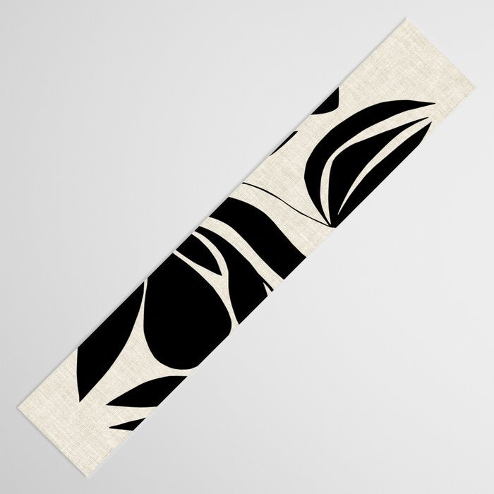 Tulip Secrets Table Runner Gallery Image 3