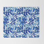 Abstract organic plant leaf shape pattern Throw Blanket Gallery Image 2