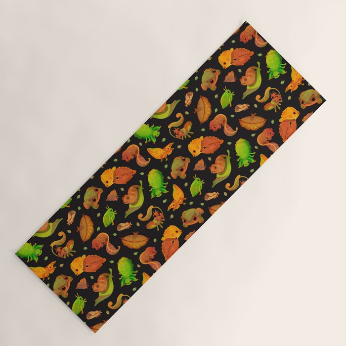 Leaf mimics Yoga Mat Gallery Image 1