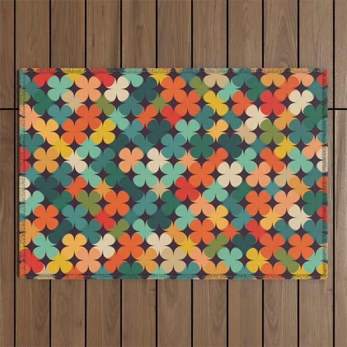 Lucky Clover Outdoor Rug Gallery Image 1