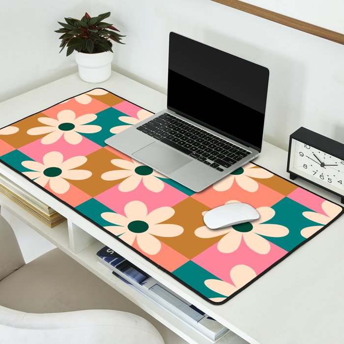 Daisy checkered - colors  Desk Mat Gallery Image 2