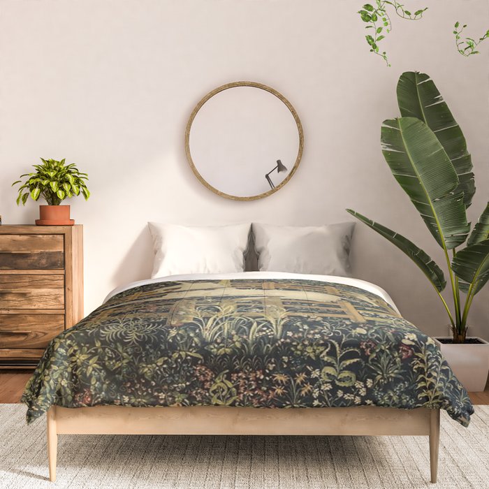The Unicorn Rests in a Garden (from the Unicorn Tapestries) Comforter Gallery Image 3