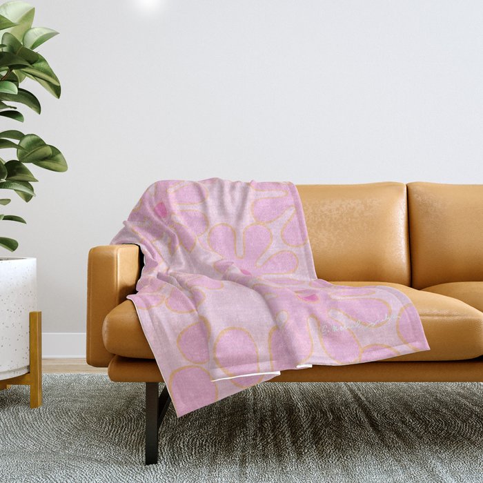 Pink Floral 70s Style Groovy Flowers Throw Blanket Gallery Image 1