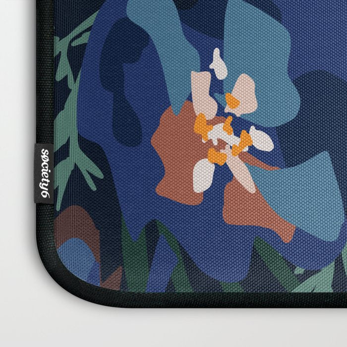 Wild flowers â modern floral illustration Laptop Sleeve Gallery Image 3