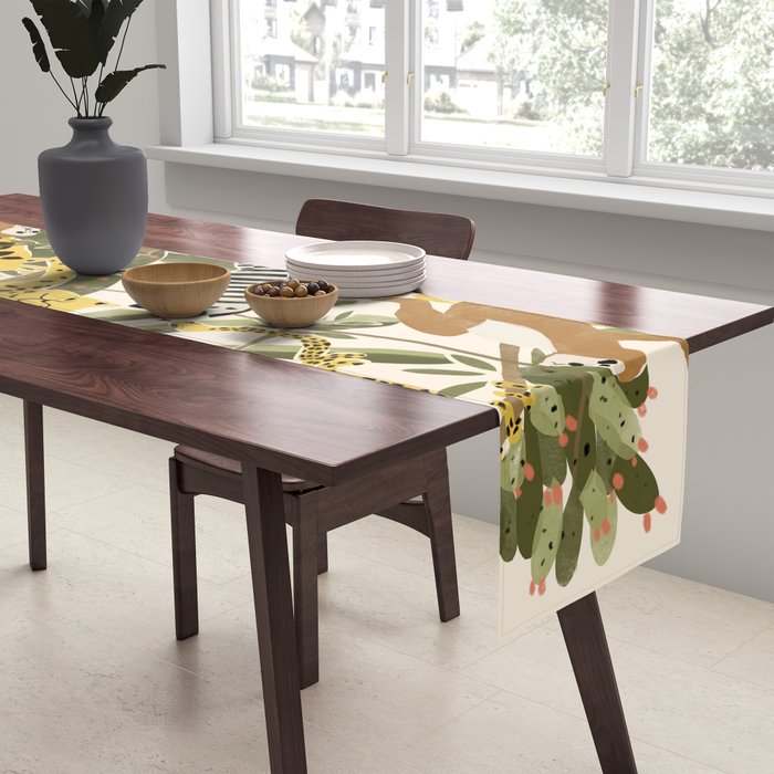 Th Jungle Life Table Runner Gallery Image 2