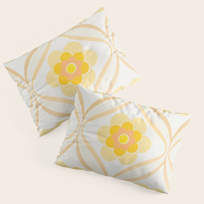 Vintage 70s Yellow Floral Pattern Pillow Sham Gallery Image 3