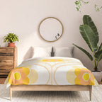 Vintage 70s Yellow Floral Pattern Comforter Gallery Image 3