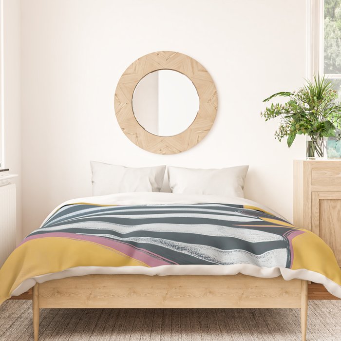 Abstract Profile Duvet Cover Gallery Image 3