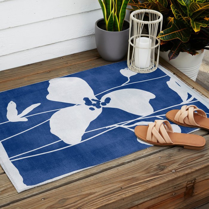 Abstract Minimal Flowers 4/Blue Outdoor Rug Gallery Image 2