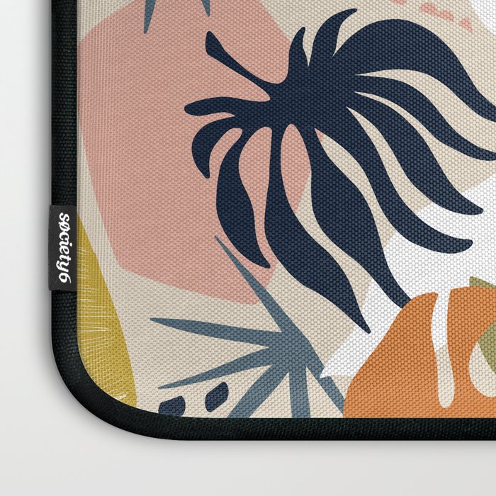 Tropical Foliage Pattern 1 - Retro Boho Laptop Sleeve Gallery Image 3