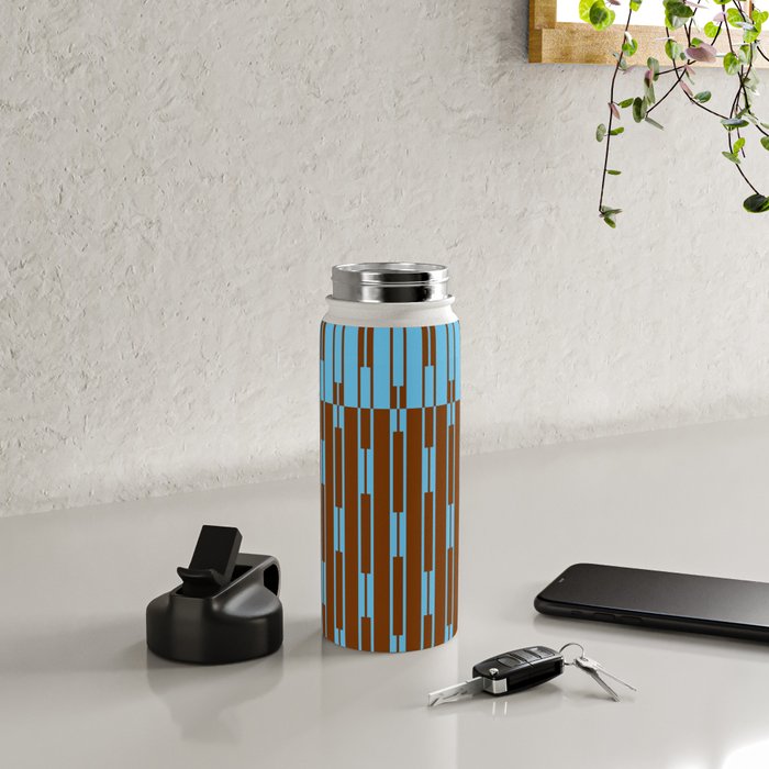 Geometric Two-Tone Geo Chain Pattern in Sky Blue and Chestnut Brown Water Bottle Gallery Image 4