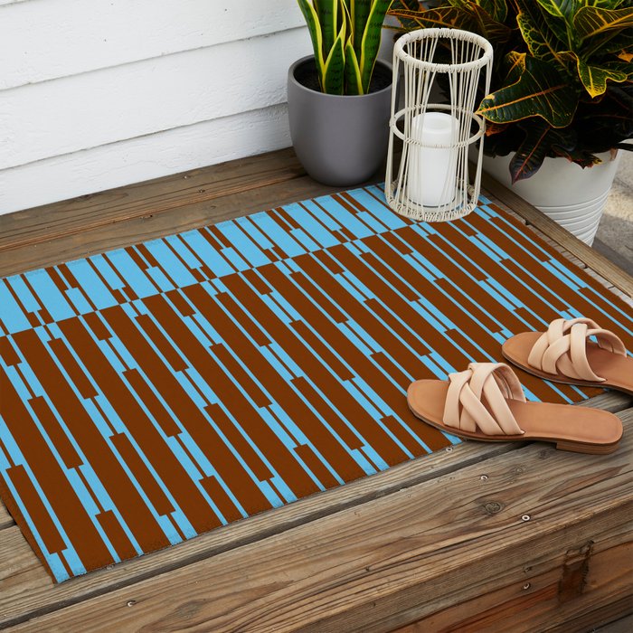 Geometric Two-Tone Geo Chain Pattern in Sky Blue and Chestnut Brown Outdoor Rug Gallery Image 2