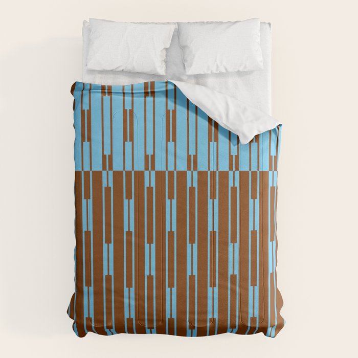 Geometric Two-Tone Geo Chain Pattern in Sky Blue and Chestnut Brown Comforter Gallery Image 1