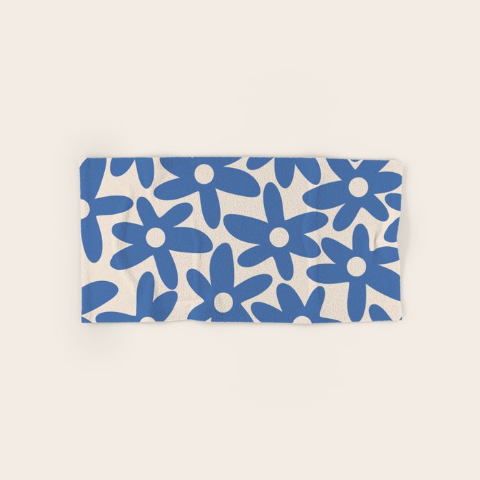 Blue Daisy Time Cute Retro Floral Pattern Bath Towel Gallery Image 1
