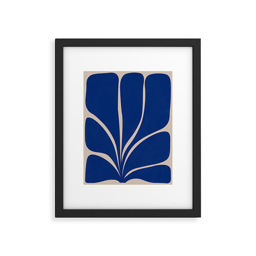 Seven Leaf Plant - 3/3 Framed Art Print Gallery Image 4