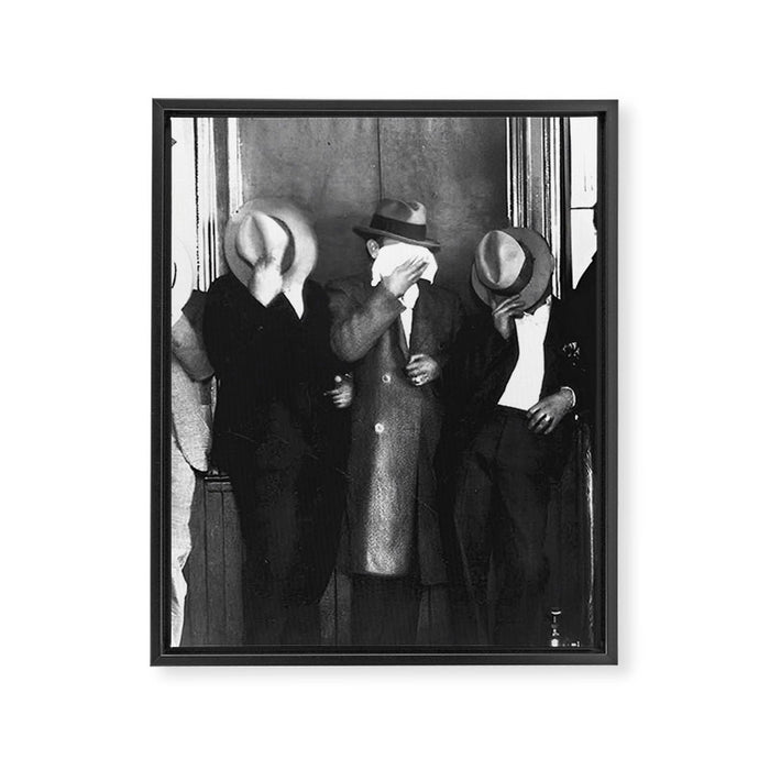 La cosa nostra arrest mug shot Sugar House Gang criminal mob bootleggers hiding faces behind hats black and white photgraph - photgraphy - photographs Framed Canvas Print Gallery Image 1