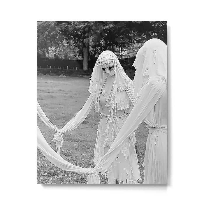 Salem witches, seance gathering of the witch black and white photograph Metal Print Gallery Image 1