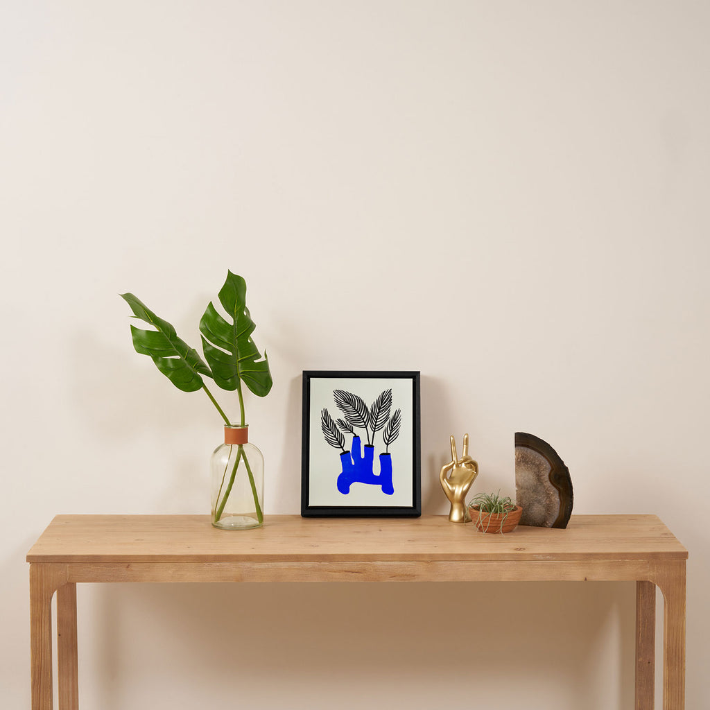 The Blue Vase Framed Canvas Print Gallery Image 4