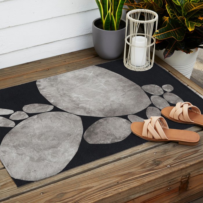 Balancing / Gray on Black Outdoor Rug Gallery Image 2