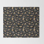 Black Gold Leopard Print Pattern Throw Blanket Gallery Image 2