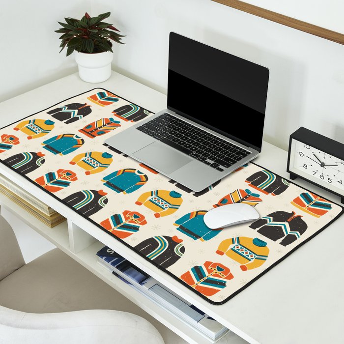 Vintage Skiwear Desk Mat Gallery Image 2