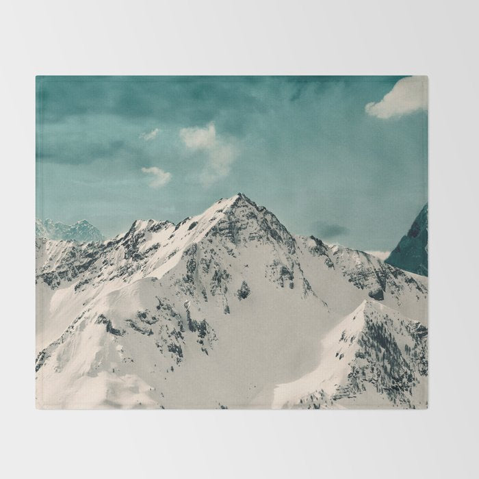 Snow Peak Throw Blanket Gallery Image 2