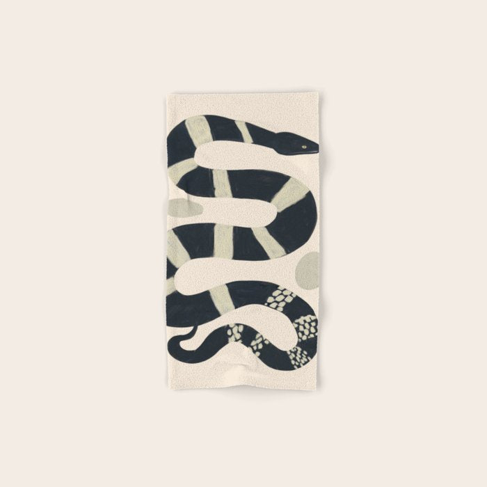 Black and White Snake Bath Towel Gallery Image 1