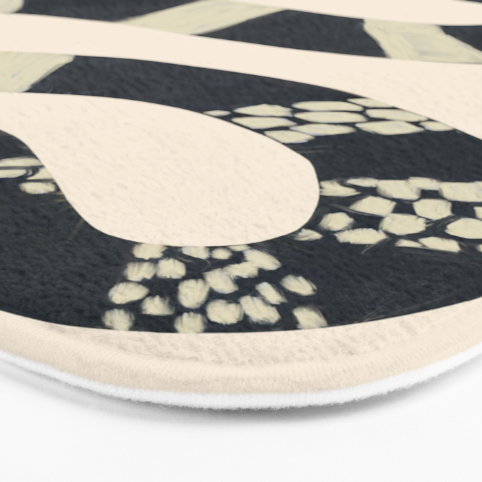 Black and White Snake Bath Mat Gallery Image 3
